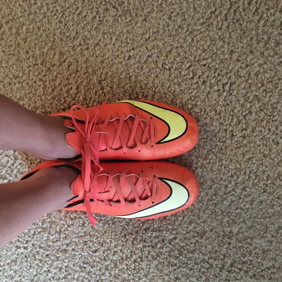 Shoes - Picture 8 of 8